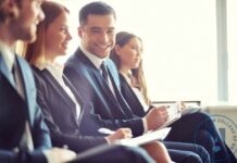 Passo a passo: como conseguir uma promoção no trabalho? Promoção profissional na carreira