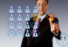 Crowdsourcing: O que é e como utilizar a favor da empresa? Crowdsourcing